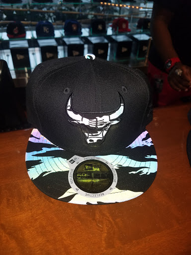 Hat Shop «New Era Flagship Store - Buffalo», reviews and photos, 160 Delaware Ave, Buffalo, NY 14202, USA