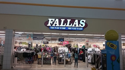 Fallas Discount Stores, 3831 W Vine St, Kissimmee, FL 34741, USA, 