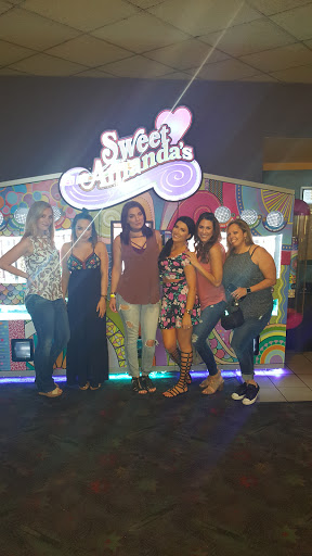 Movie Theater «Regal Fossil Creek 11», reviews and photos, 6100 N Fwy Service Rd E, Fort Worth, TX 76137, USA