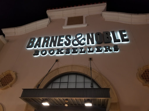 Barnes & Noble image