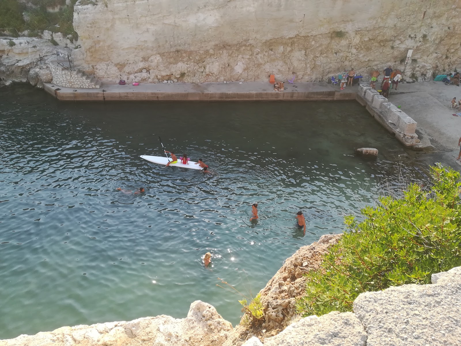 Torre di Novaglie Beach'in fotoğrafı geniş ile birlikte
