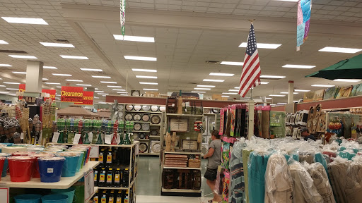 Department Store «Renys Department Store», reviews and photos, 795 Roosevelt Trail, Windham, ME 04062, USA