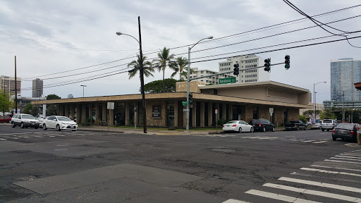 First Hawaiian Bank Makiki Branch