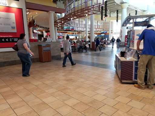 Shopping Mall «Summit Mall», reviews and photos, 3265 W Market St, Fairlawn, OH 44333, USA