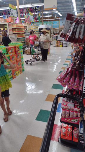 Supermarket «Vallarta Supermarkets», reviews and photos, 1111 N Cherry St, Tulare, CA 93274, USA