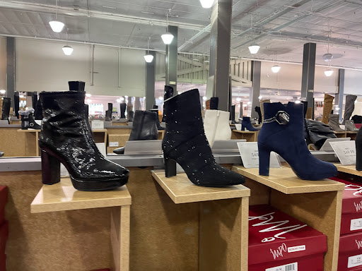 Shoe Store «DSW Designer Shoe Warehouse», reviews and photos, 3530 Stevens Creek Blvd, San Jose, CA 95117, USA