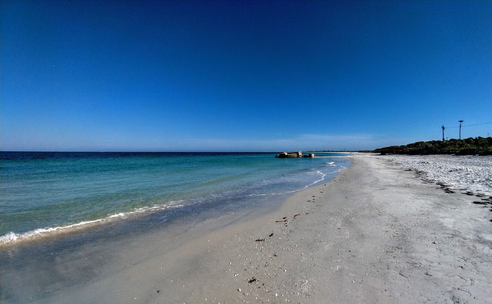 Foto af Battery Bigelow beach med let sand og småsten overflade