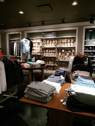 Clothing Store «Abercrombie & Fitch», reviews and photos, 2300 Lincoln Hwy #172, Langhorne, PA 19047, USA