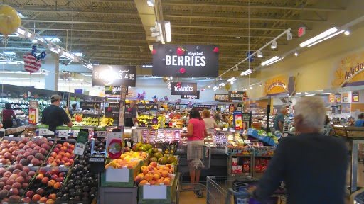 Grocery Store «Stop & Shop», reviews and photos, 5 Town Center Dr, Sparta Township, NJ 07871, USA