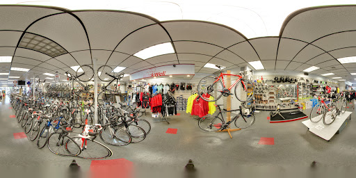 Sporting Goods Store «Brickwell Cycling & Multisports», reviews and photos, 3 Northern Blvd, Great Neck, NY 11021, USA