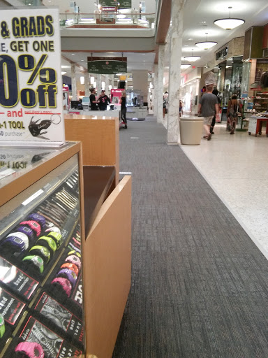 Shopping Mall «Monroeville Mall», reviews and photos, 200 Mall Cir Dr, Monroeville, PA 15146, USA