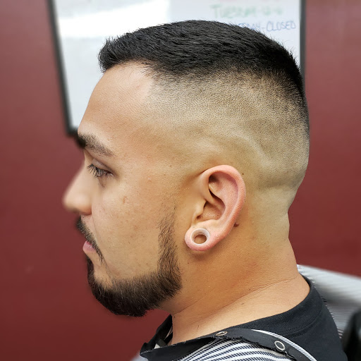 Barber Shop «Straight Blades Barbershop», reviews and photos, 2121 Pleasanton Rd, San Antonio, TX 78221, USA