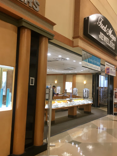 Fred Meyer Jewelers, 17667 NE 76th St, Redmond, WA 98052, USA, 