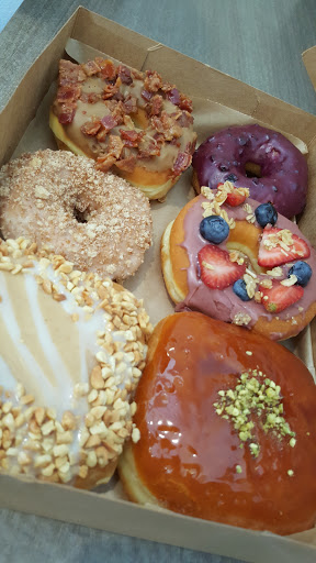 Donut Shop «Poqet Donut», reviews and photos, 17655 Harvard Ave, Irvine, CA 92614, USA