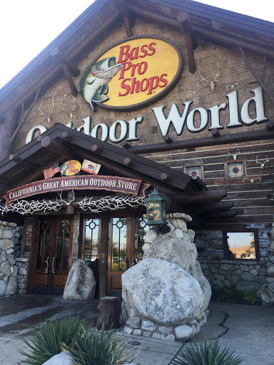 Sporting Goods Store «Bass Pro Shops», reviews and photos, 5160 Cherry Ave, San Jose, CA 95118, USA