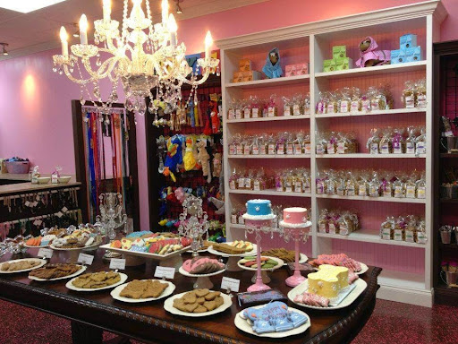 Pet Store «Woof Gang Bakery & Grooming Palm Beach Gardens», reviews and photos, 6231 PGA Boulevard #114, Palm Beach Gardens, FL 33418, USA