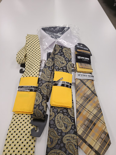 Clothing Store «K&G Fashion Superstore», reviews and photos, 7786 Riverdale Rd, New Carrollton, MD 20784, USA