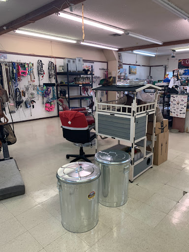 C & J Feed Store, 2653 Aurora Rd, Melbourne, FL 32935, USA, 