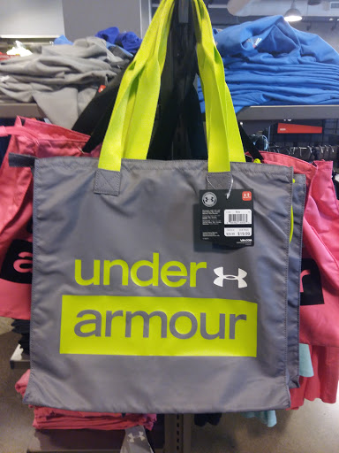 Clothing Store «Under Armour Factory House», reviews and photos, 321 Nut Tree Rd #232, Vacaville, CA 95687, USA