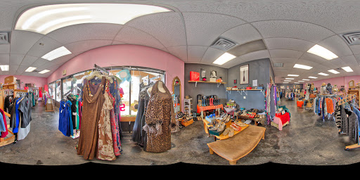 Boutique «What Women Want Resale Boutique», reviews and photos, 9012 Research Blvd Ste C12, Austin, TX 78758, USA