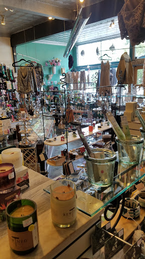 Gift Shop «Everything Elmwood», reviews and photos, 740 Elmwood Ave, Buffalo, NY 14222, USA