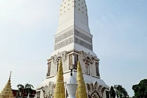 Wat Phrathat Tha Uthen image