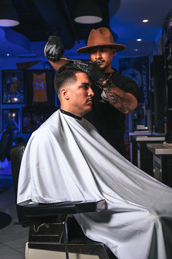 Hair Salon «Realmen Signature Barber Shop», reviews and photos, 6149 N Scottsdale Rd #108, Scottsdale, AZ 85250, USA