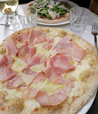 Plats et boissons du Pizzeria Bonvivant Pizza à Paris - n°6