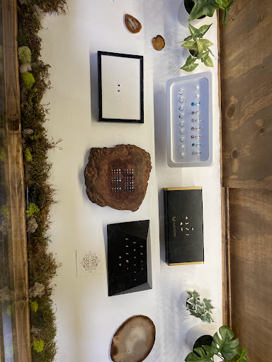 Tattoo Shop «Heroes & Ghosts Tattoo», reviews and photos, 3035 W Cary St, Richmond, VA 23221, USA