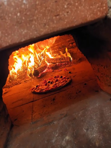 Pizza Pâte Blanche à Antigny