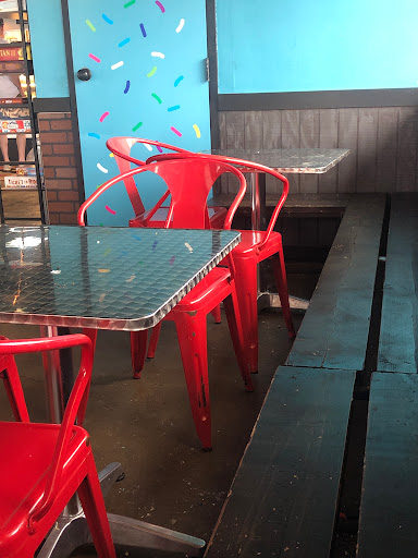 Donut Shop «Hurts Donut», reviews and photos, 7010 W 21st St, Wichita, KS 67205, USA