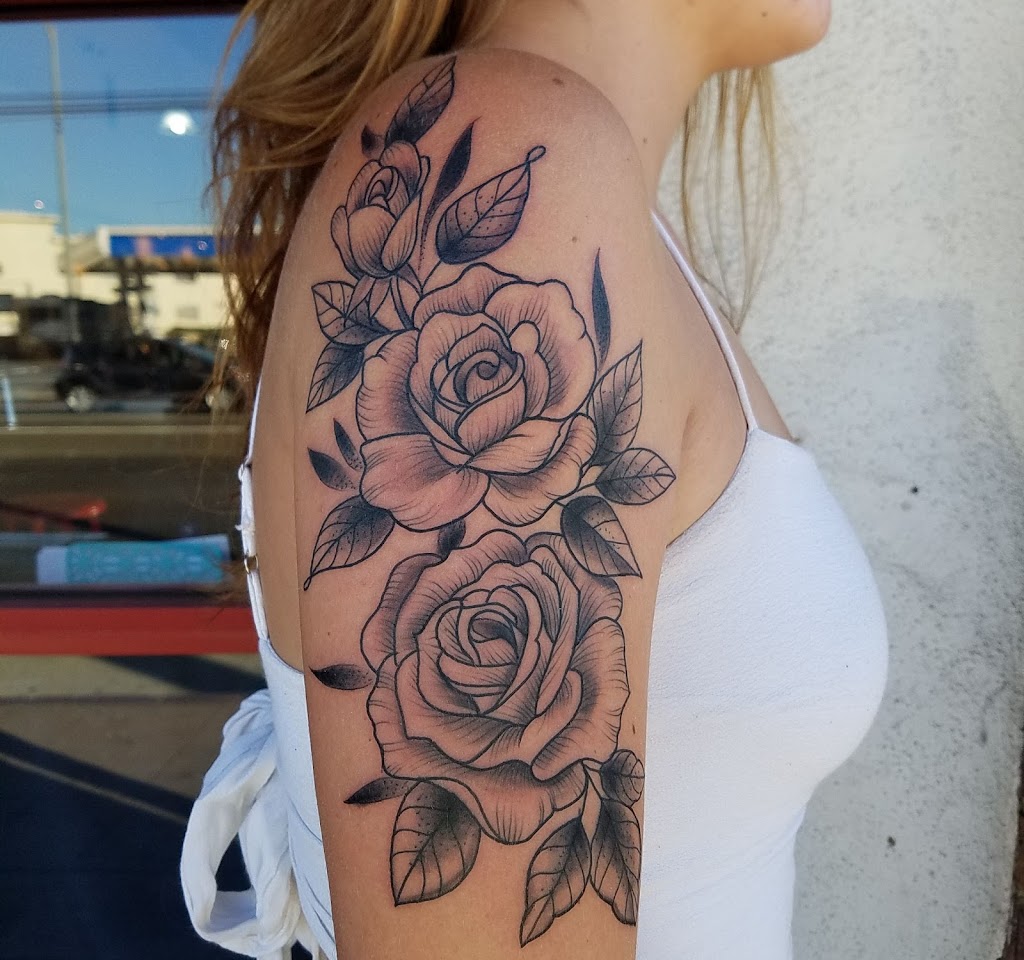 Tattoo shop Sacramento California USA, Cloud 9 Tattoos