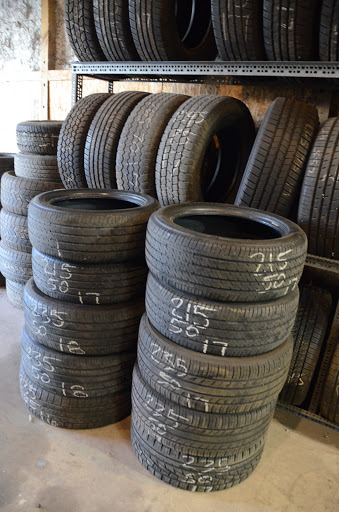 Tire Shop «R & T Tire Pros», reviews and photos, 804 W Jefferson St, Tipton, IN 46072, USA