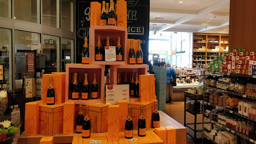 Gourmet Grocery Store «Standard Market», reviews and photos, 333 E Ogden Ave, Westmont, IL 60559, USA