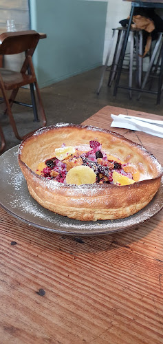 Reviews of Hayes Common in Hamilton - Coffee shop