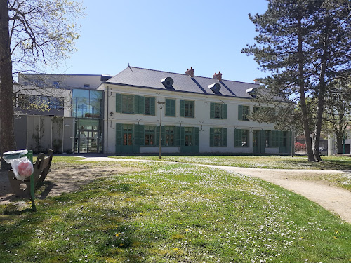 Parc Jean saintin à Cormontreuil