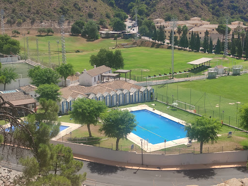 Piscina Benahavis - C. la Rivera, 29679 Benahavís, Málaga