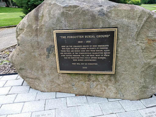 Golf Course «Silver Lake Golf Course», reviews and photos, 915 Victory Blvd, Staten Island, NY 10301, USA