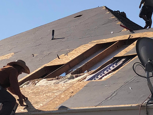 Roofing Contractor «Lon Smith Roofing & Construction», reviews and photos, 904 E Waggoman St, Fort Worth, TX 76110, USA