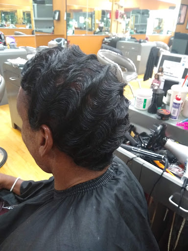 Community Center «Hazel Park Community Center», reviews and photos, 620 W Woodward Heights Blvd, Hazel Park, MI 48030, USA