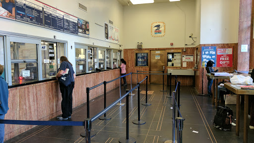 Post Office «United States Postal Service», reviews and photos, 10628 Queens Blvd, Forest Hills, NY 11375, USA