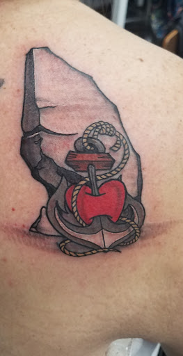 Explore america tattoo ideas, creative tattoo ideas in Fergus Falls, available at The Bee Hive Tattoo Parlor