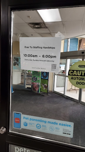 Pet Supply Store «Petco Animal Supplies», reviews and photos, 4950 S 76th St, Greenfield, WI 53220, USA