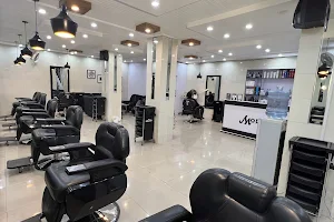 Modish Salon - Johar Town image