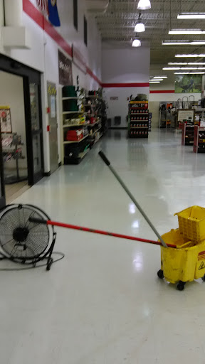 Home Improvement Store «Tractor Supply Co.», reviews and photos, 16907 E Hwy 13, Prior Lake, MN 55372, USA