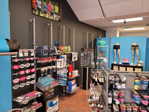 Sporting Goods Store «Fleet Feet Sports Orlando», reviews and photos, 25 W Crystal Lake St, Orlando, FL 32806, USA