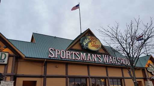 Sporting Goods Store «Bass Pro Shops», reviews and photos, 1365 S 5th St, St Charles, MO 63301, USA