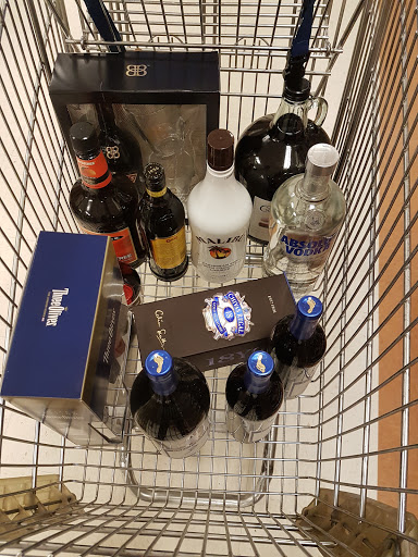 State Liquor Store «NH Liquor & Wine Outlet», reviews and photos, 68 Elm St, Manchester, NH 03103, USA