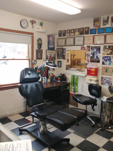 Tattoo Shop «Tattoo Fever», reviews and photos, 43 Bridge St, Pelham, NH 03076, USA