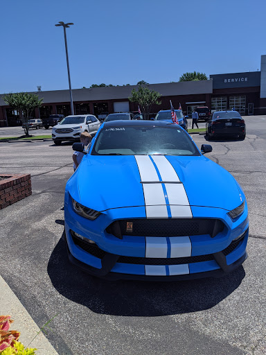 Car Dealer «Landers Ford», reviews and photos, 2082 W Poplar Ave, Collierville, TN 38017, USA